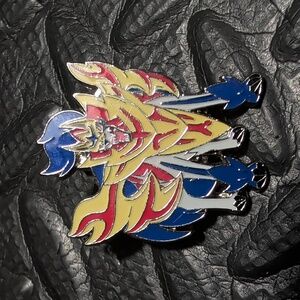 Pokémon Zamazenta pin "True Steel Premium Collection"